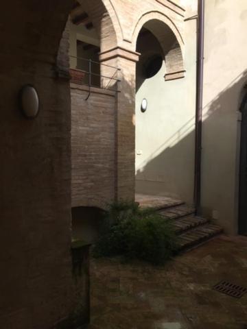 Antica Foligno 1600 Magic Apartment Exterior foto